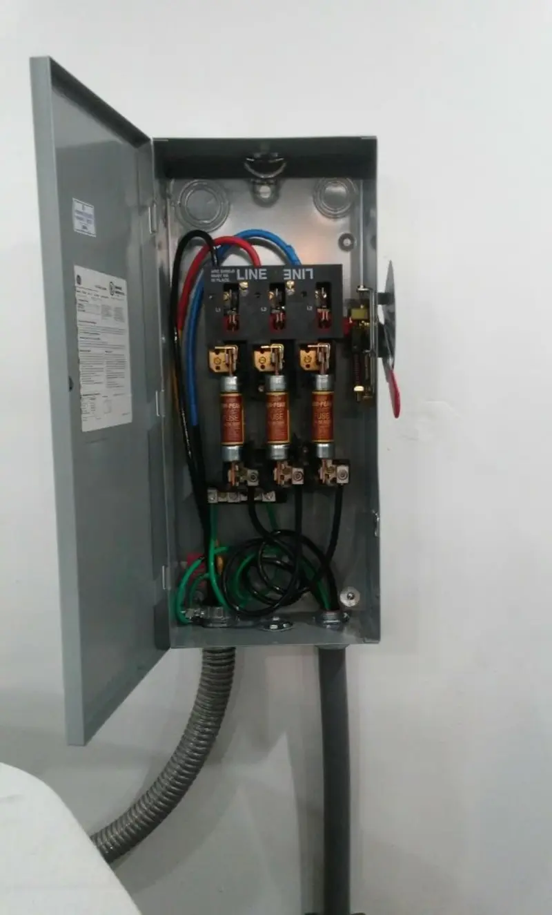 Three-phase disconnect switch installed for Smoke Detector Installation in Fredericksburg